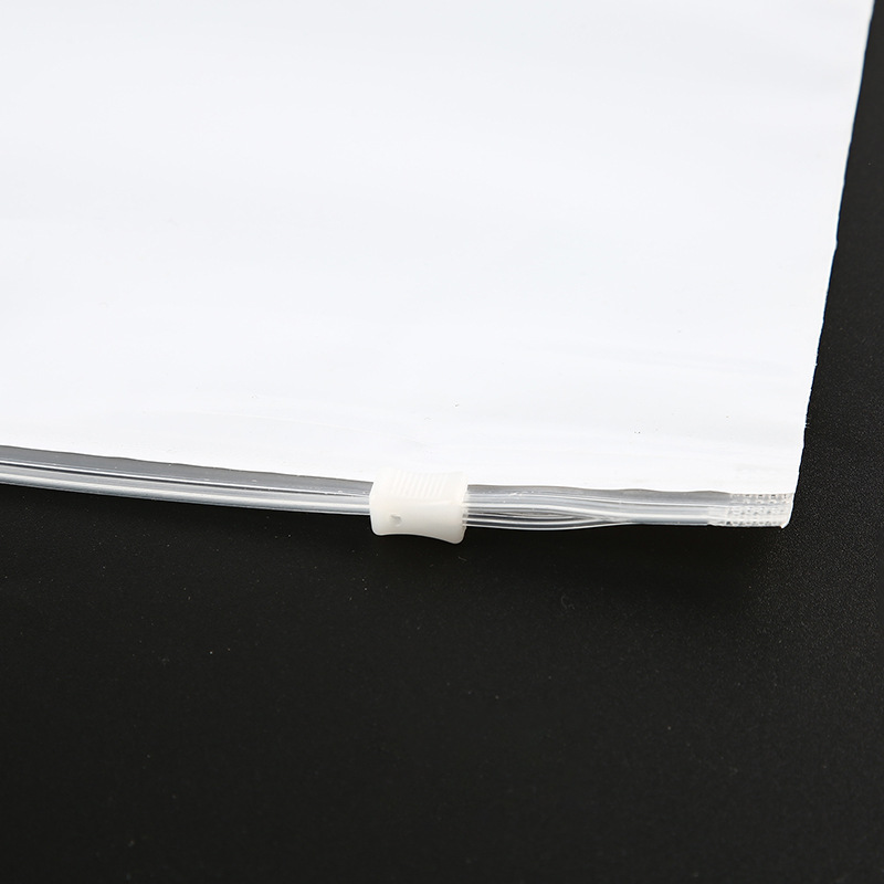 PE bags with slider zipper (2)